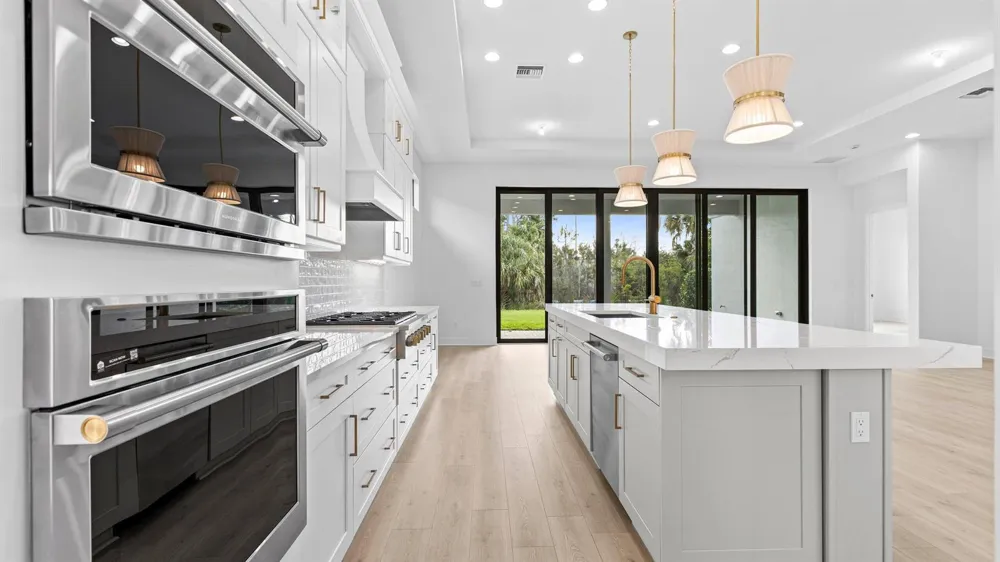 13290 Artisan Circle Palm Beach Gardens, FL 33418