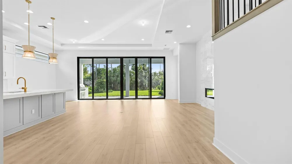 13290 Artisan Circle Palm Beach Gardens, FL 33418