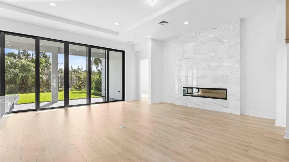 13290 Artisan Circle Palm Beach Gardens, FL 33418