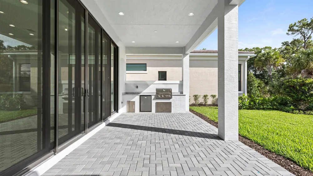 13290 Artisan Circle Palm Beach Gardens, FL 33418