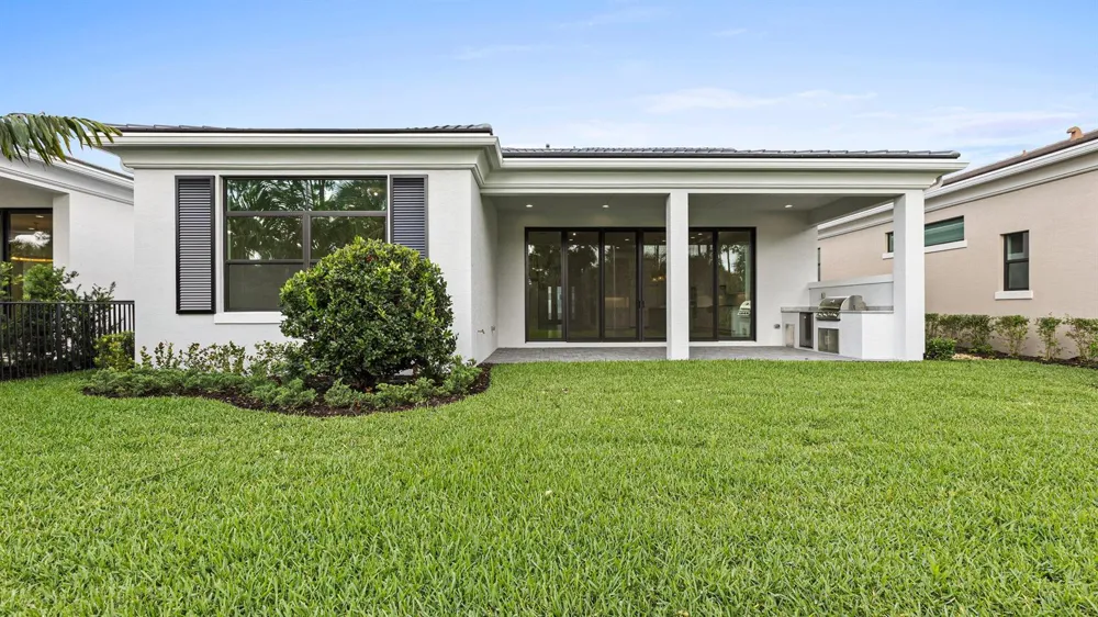13290 Artisan Circle Palm Beach Gardens, FL 33418