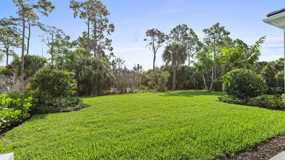 13290 Artisan Circle Palm Beach Gardens, FL 33418