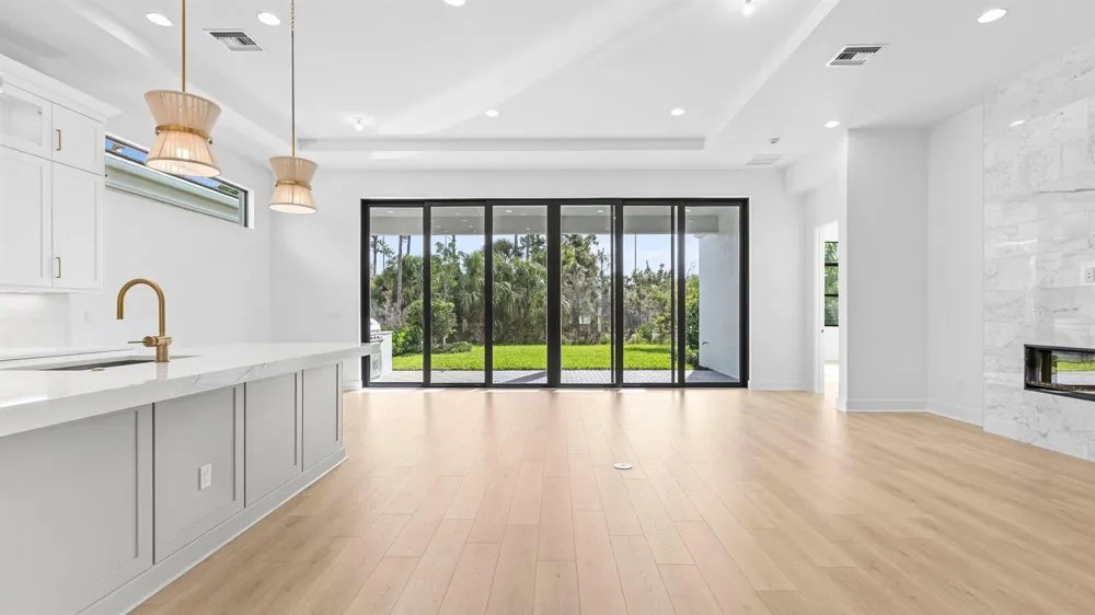 13290 Artisan Circle Palm Beach Gardens, FL 33418