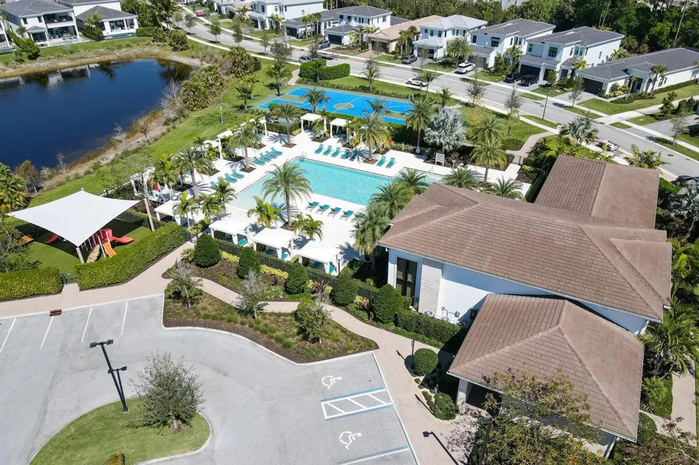 13290 Artisan Circle Palm Beach Gardens, FL 33418
