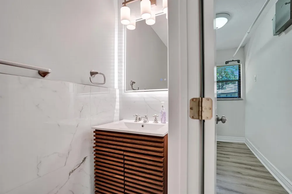 2281 NW 36TH STREET Boca Raton, FL 33431