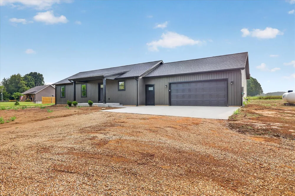 9851 Cedar Creek Road Hope Township, MI 49046