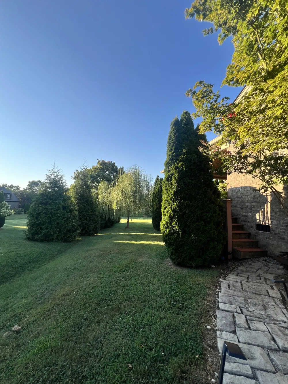 1081 Avery Trace Cir Hendersonville, TN 37075