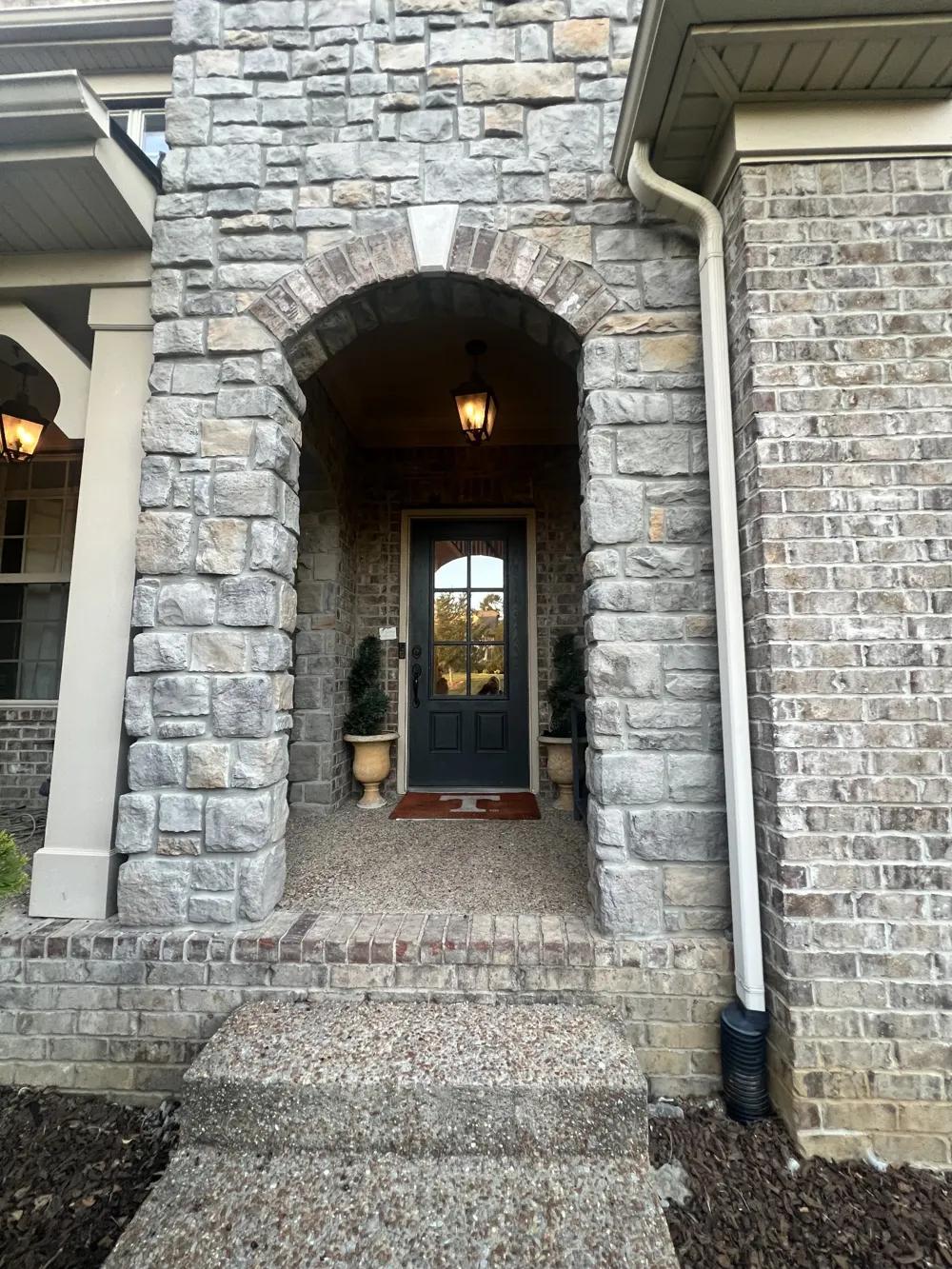 1081 Avery Trace Cir Hendersonville, TN 37075