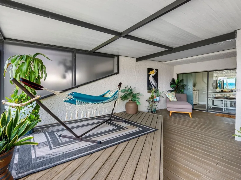 4306 SUNRAY COURT Tampa, FL 33615