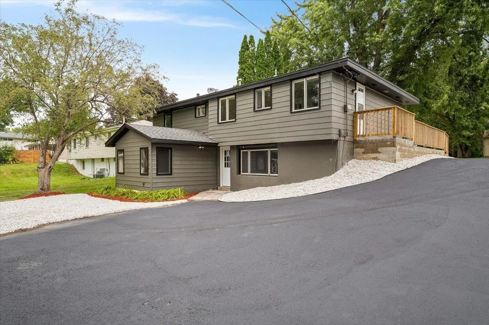 1401 Winnetka Avenue Golden Valley, MN 55427