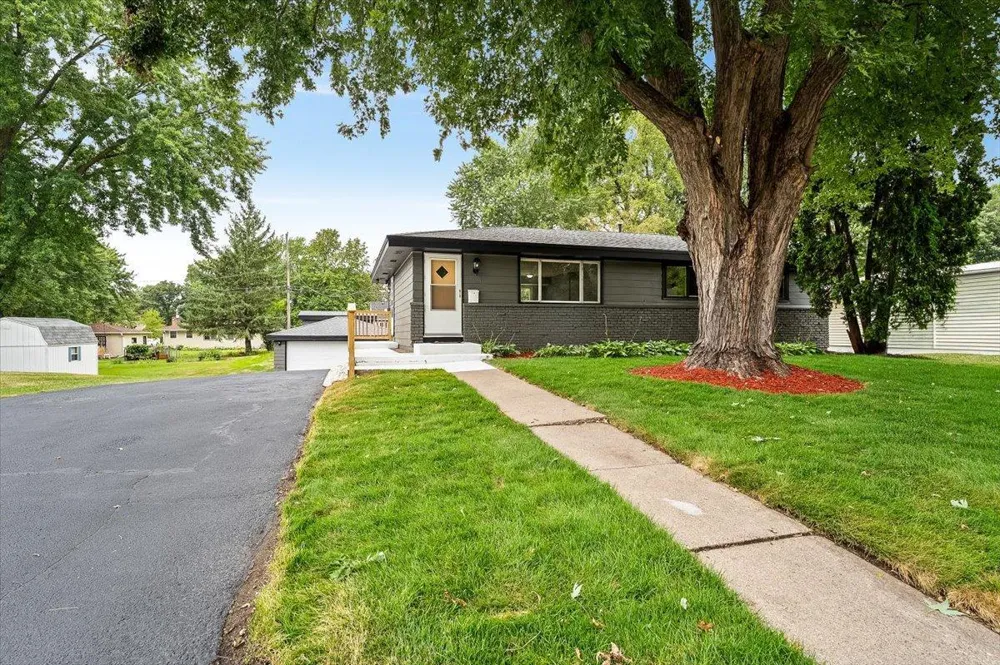 1401 Winnetka Avenue Golden Valley, MN 55427
