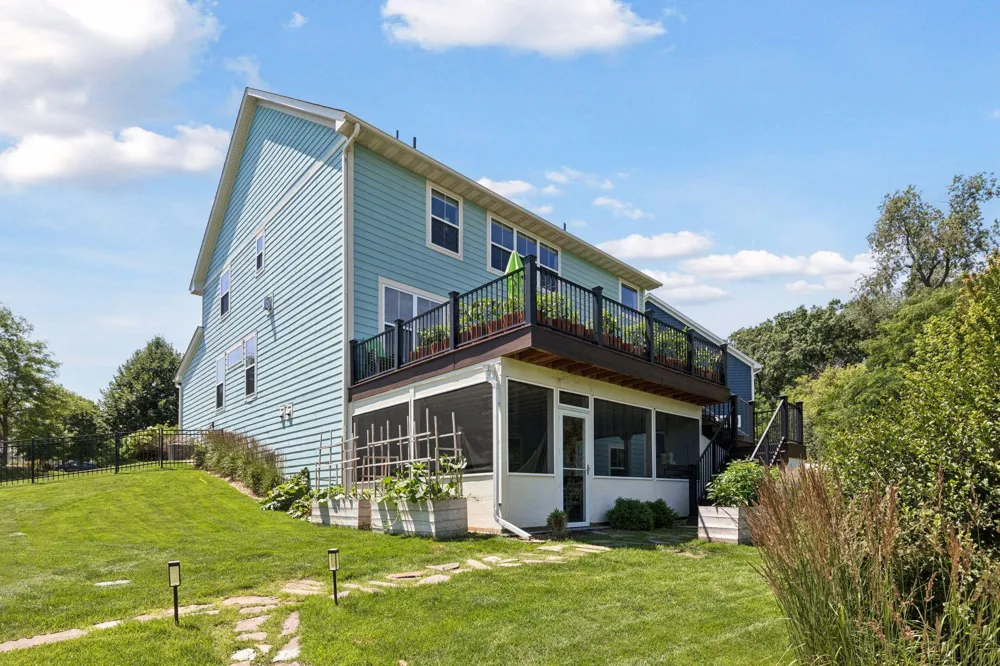 7623 Addisen Court Inver Grove Heights, MN 55077