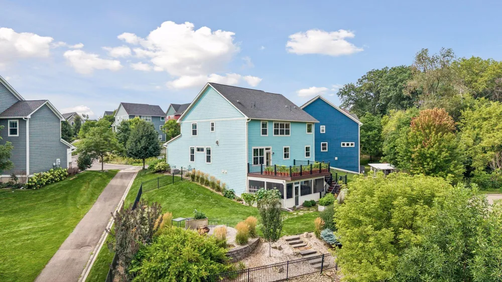 7623 Addisen Court Inver Grove Heights, MN 55077