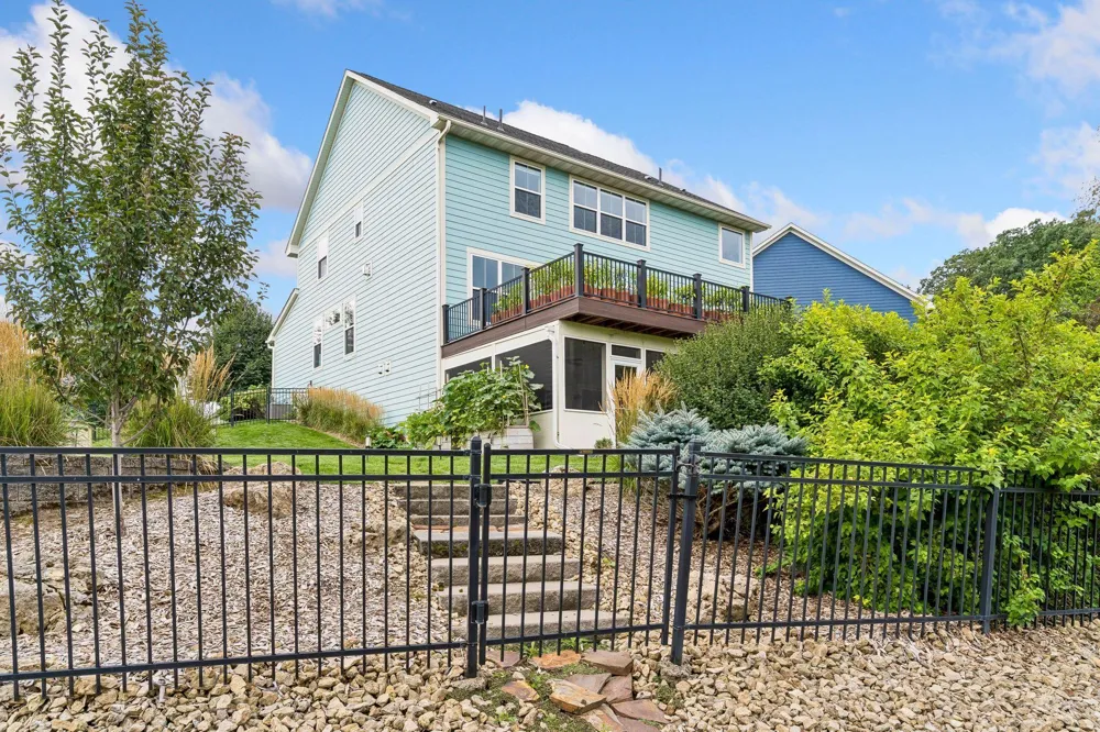 7623 Addisen Court Inver Grove Heights, MN 55077