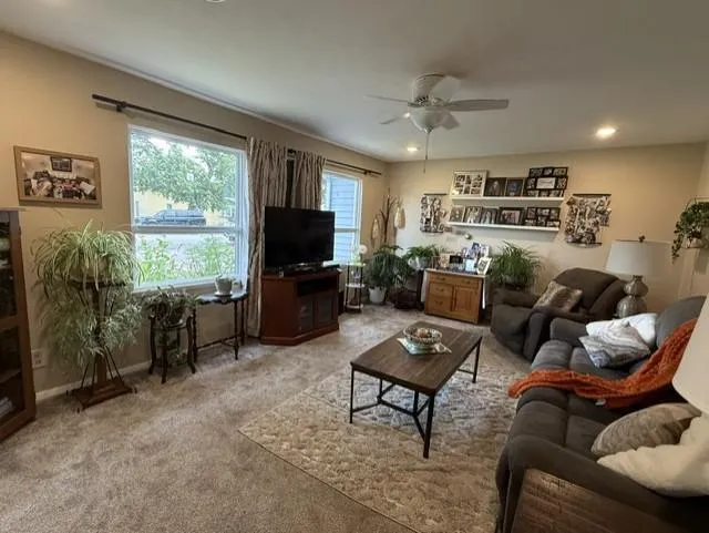 421 NE 4th Street NE Valley City, ND 58072