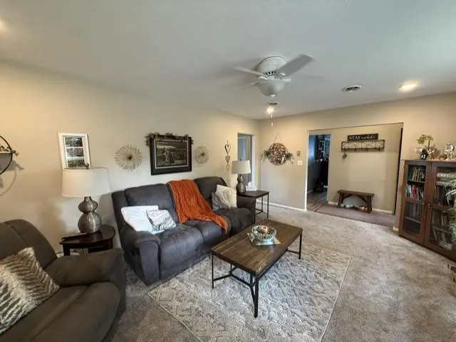 421 NE 4th Street NE Valley City, ND 58072