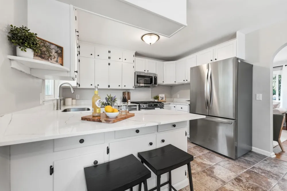 2481. 19th Avenue E North Saint Paul, MN 55109