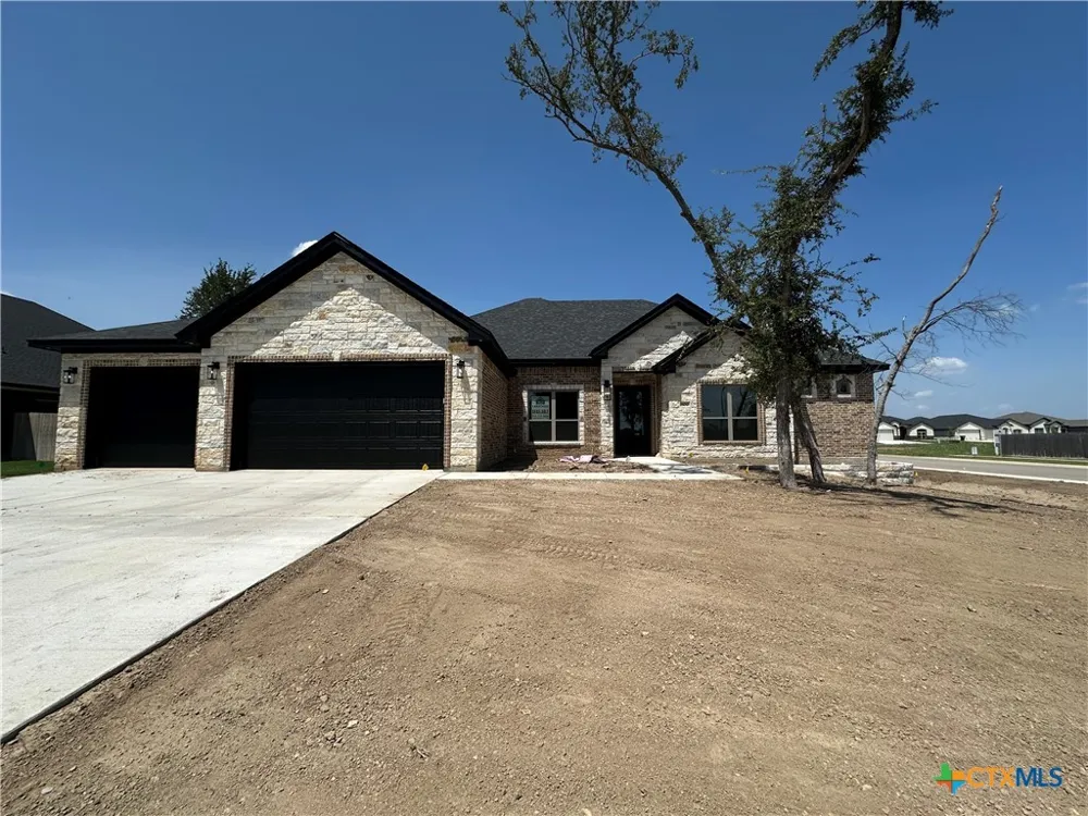 800 Eagle Heights Drive Salado, TX 76571