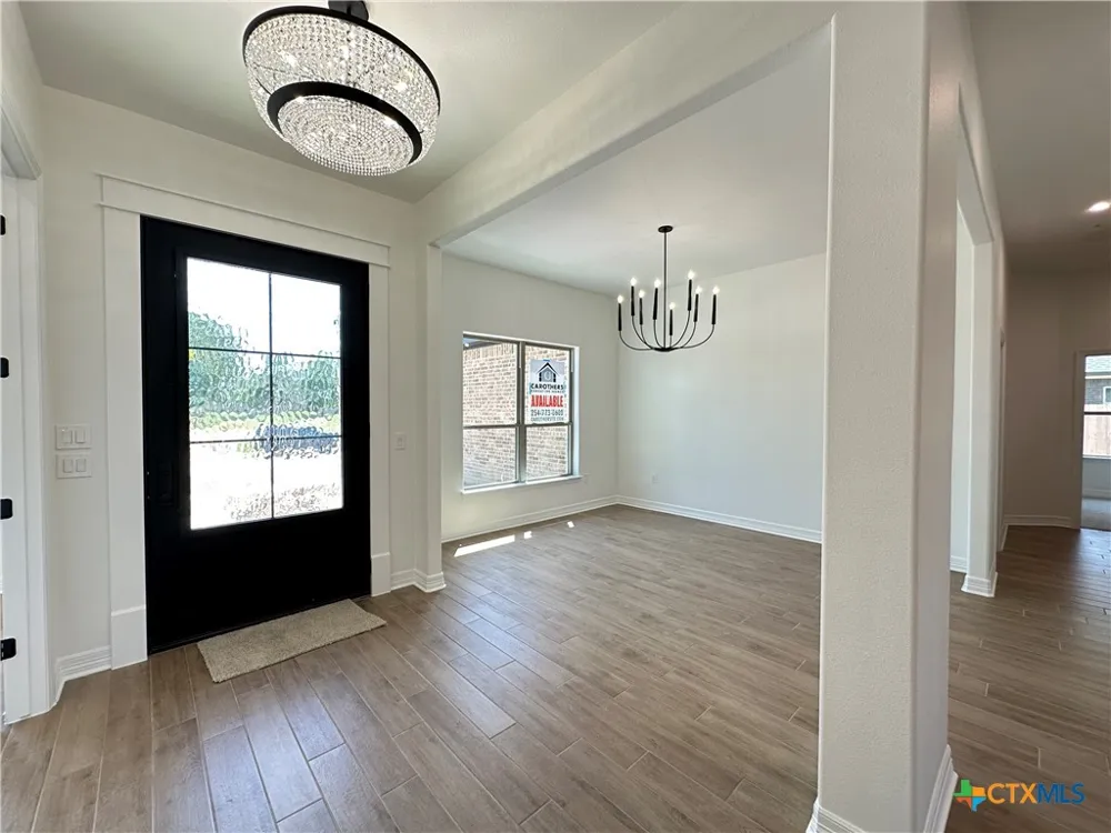 800 Eagle Heights Drive Salado, TX 76571
