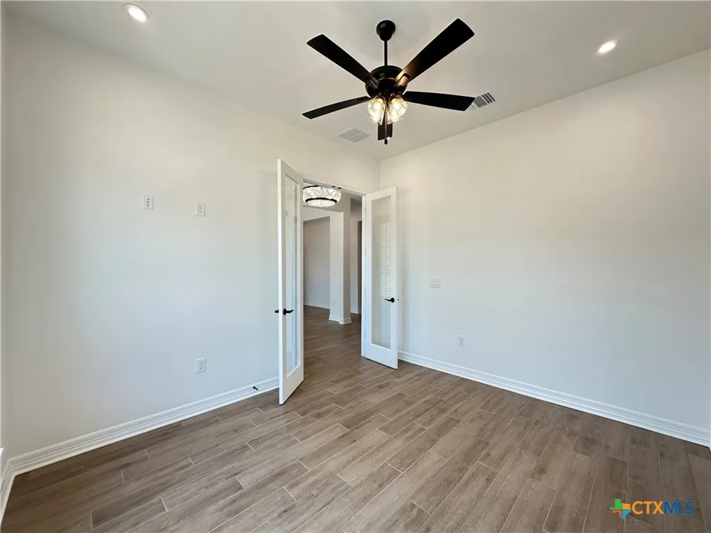 800 Eagle Heights Drive Salado, TX 76571