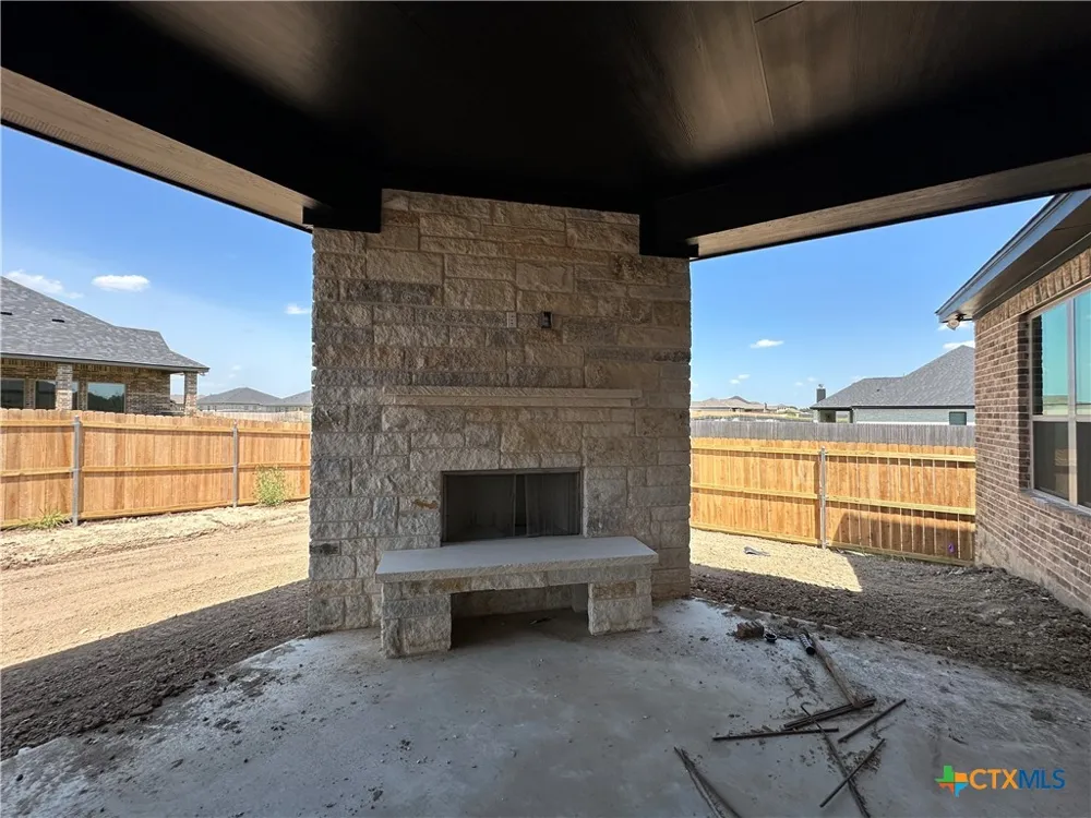 800 Eagle Heights Drive Salado, TX 76571