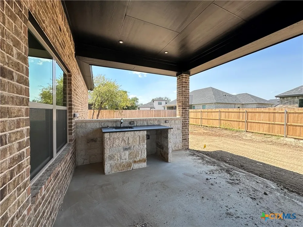 800 Eagle Heights Drive Salado, TX 76571