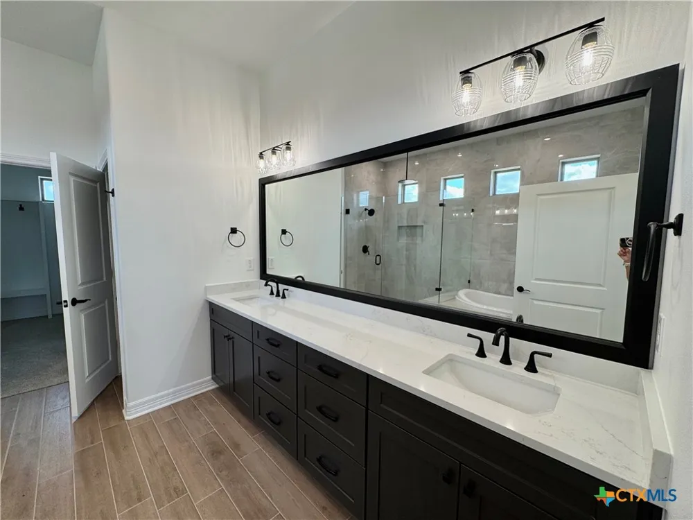 800 Eagle Heights Drive Salado, TX 76571