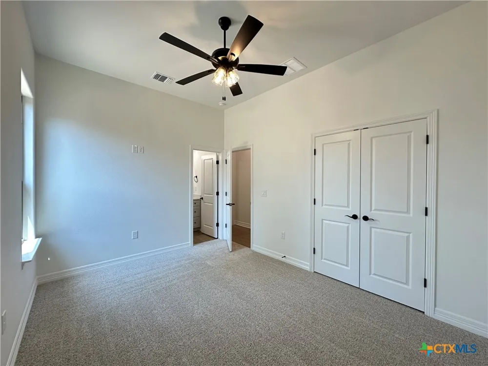 800 Eagle Heights Drive Salado, TX 76571
