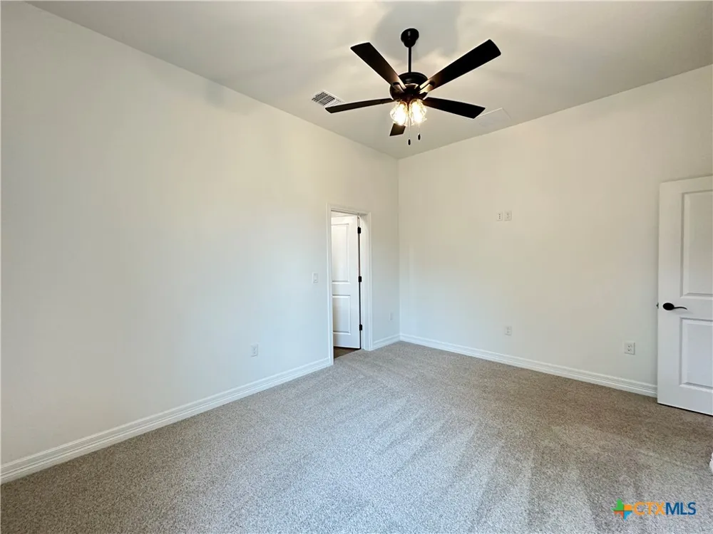 800 Eagle Heights Drive Salado, TX 76571