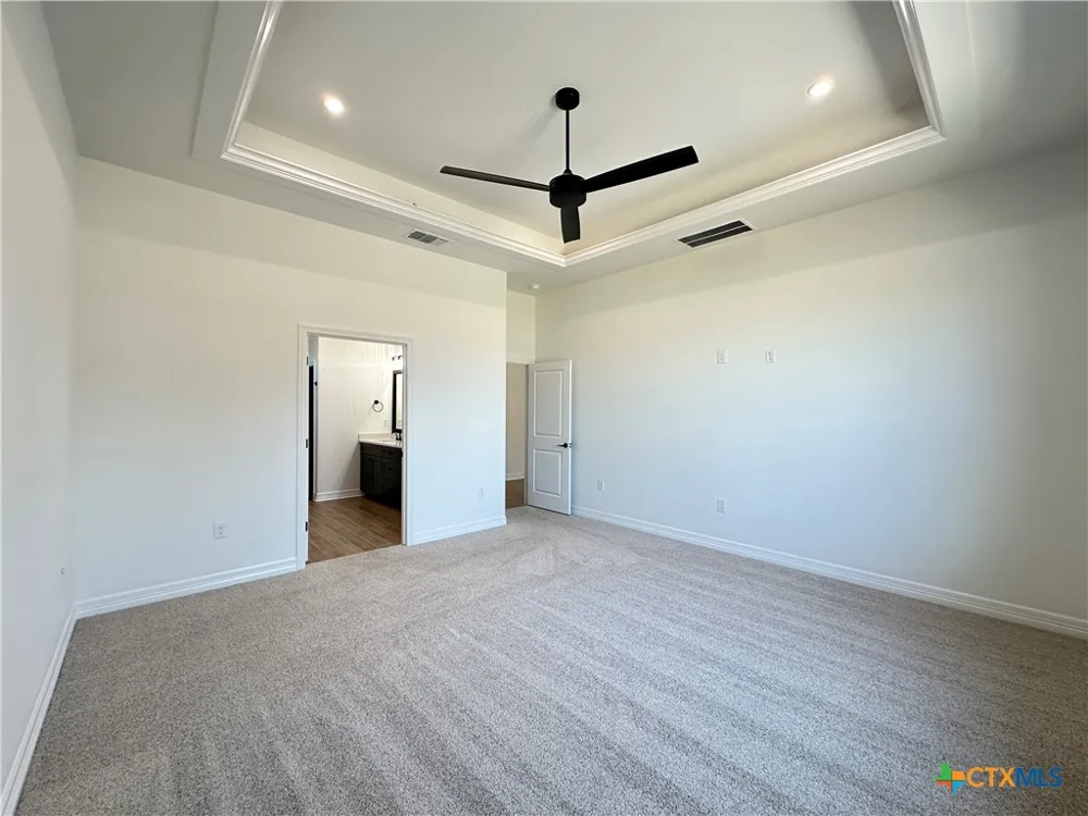 800 Eagle Heights Drive Salado, TX 76571