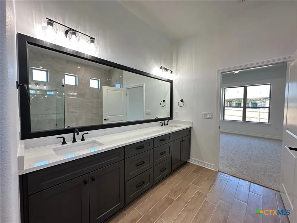 800 Eagle Heights Drive Salado, TX 76571