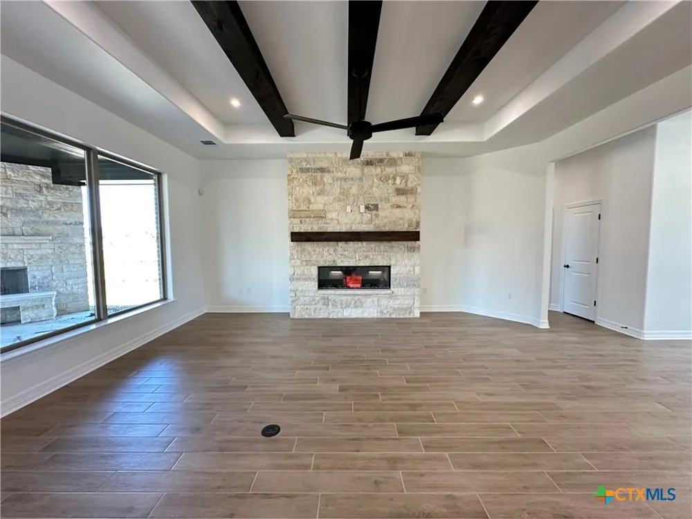800 Eagle Heights Drive Salado, TX 76571