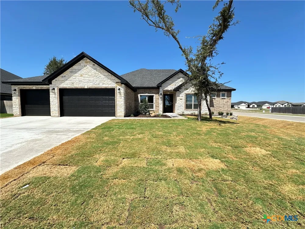 800 Eagle Heights Drive Salado, TX 76571
