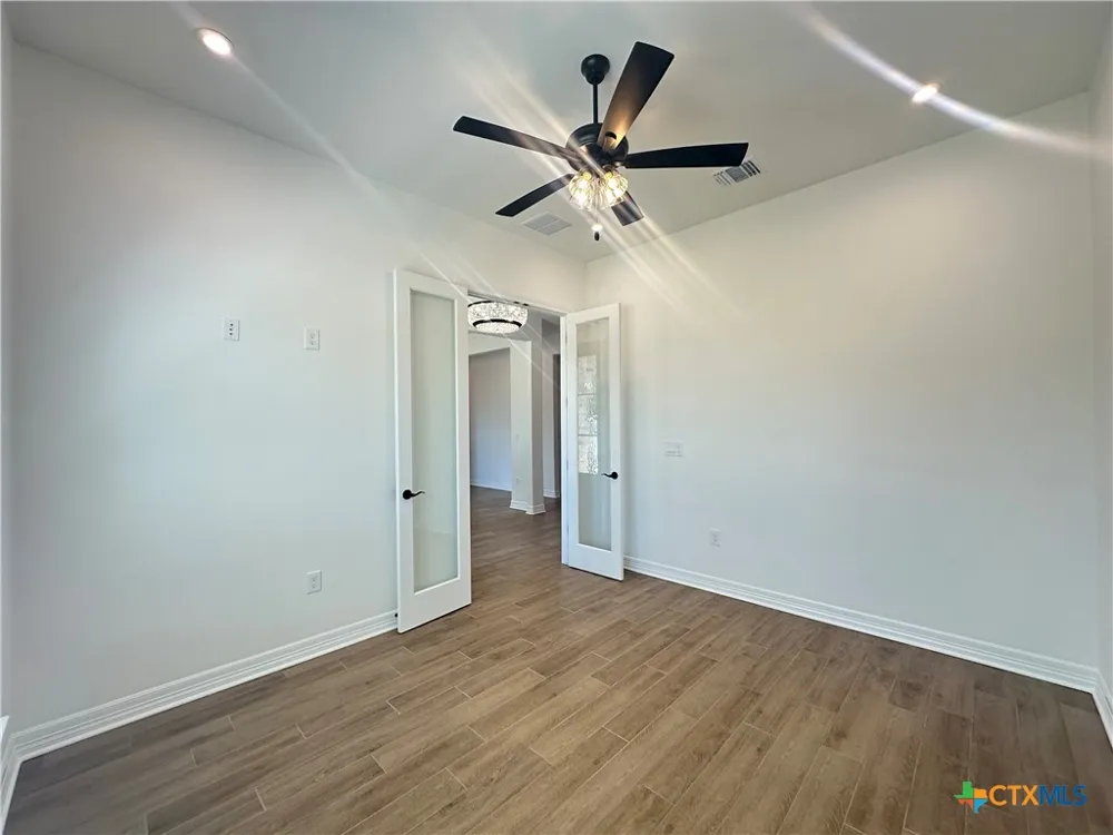 800 Eagle Heights Drive Salado, TX 76571