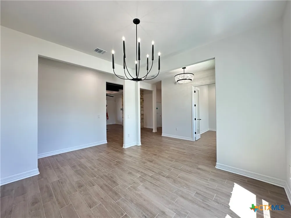 800 Eagle Heights Drive Salado, TX 76571