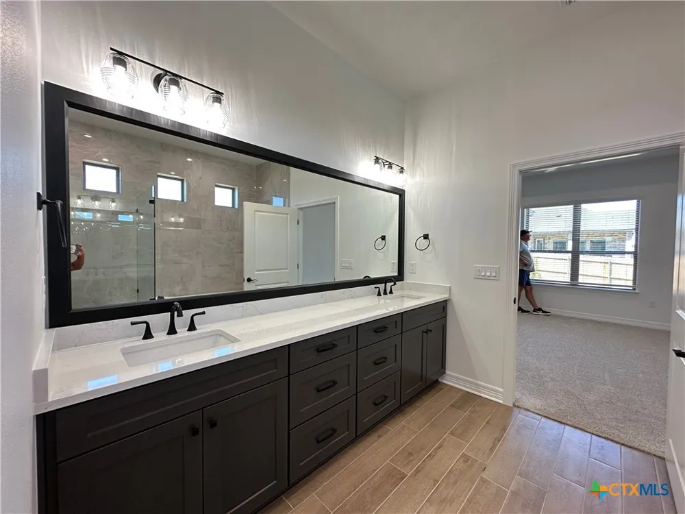 800 Eagle Heights Drive Salado, TX 76571