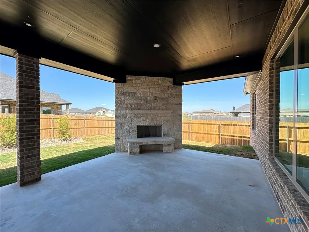 800 Eagle Heights Drive Salado, TX 76571