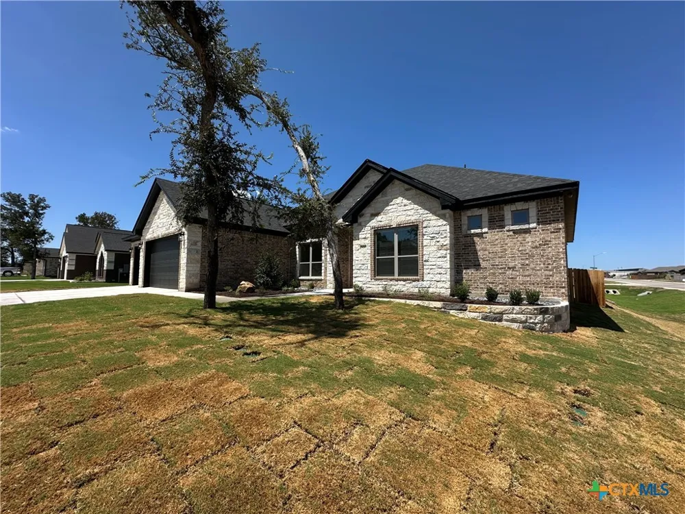 800 Eagle Heights Drive Salado, TX 76571