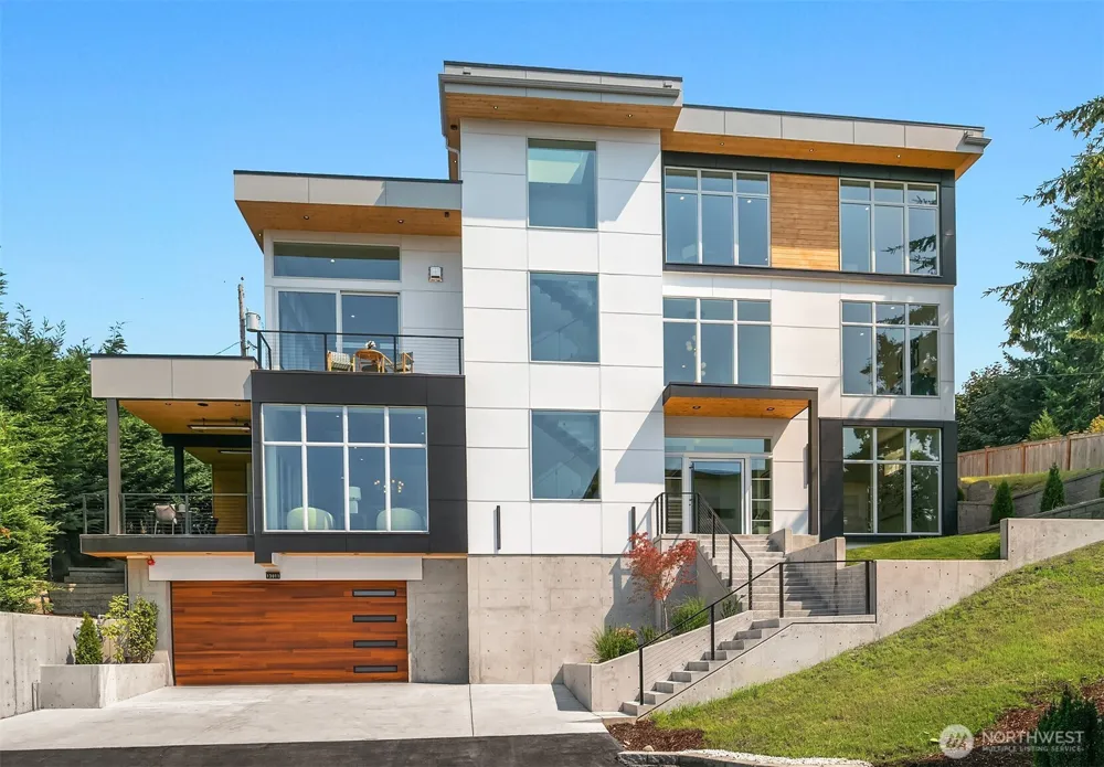 13011 SE Newport Way Bellevue, WA 98006