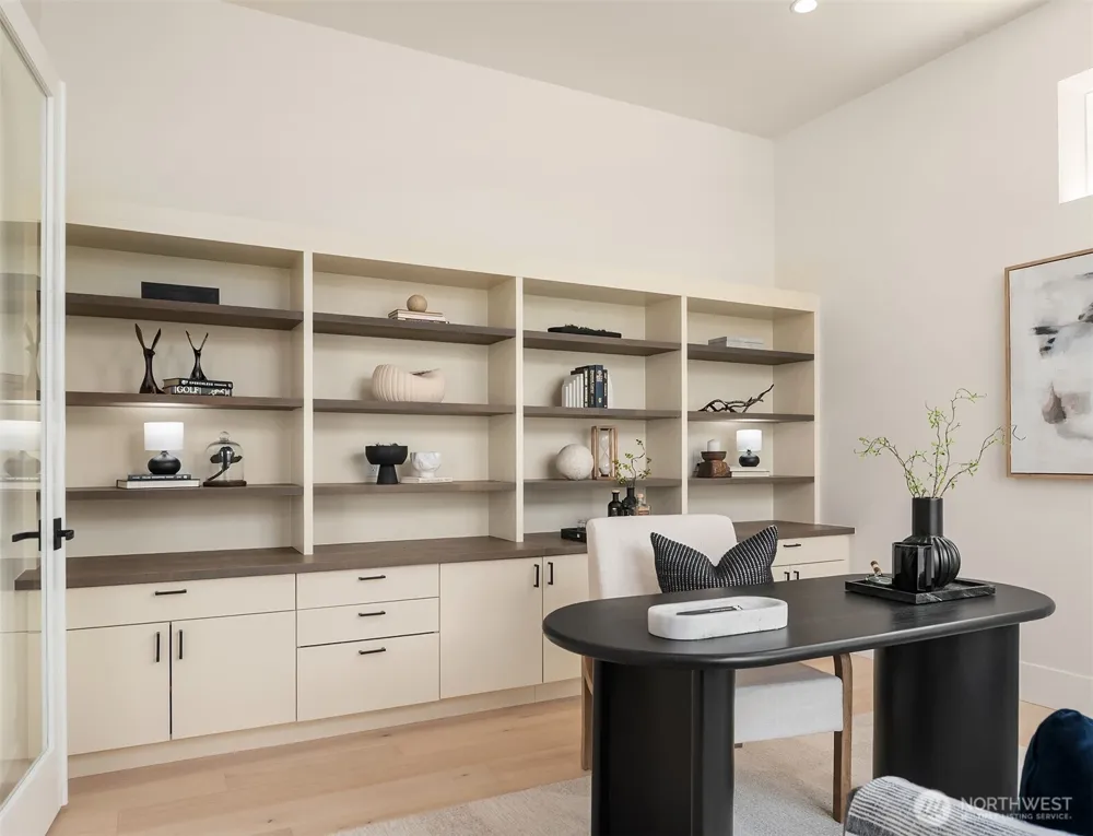 13011 SE Newport Way Bellevue, WA 98006