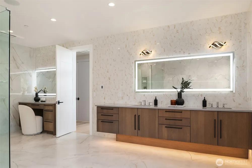 13011 SE Newport Way Bellevue, WA 98006