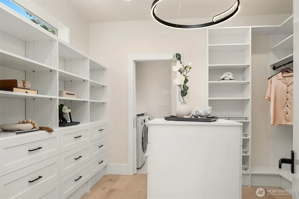 13011 SE Newport Way Bellevue, WA 98006