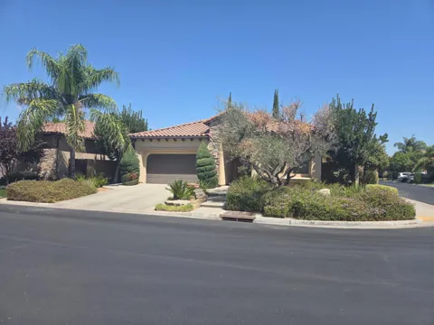 1564 E Via Estrella Drive