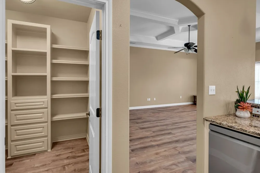 2742 Yeager Corpus Christi, TX 78410
