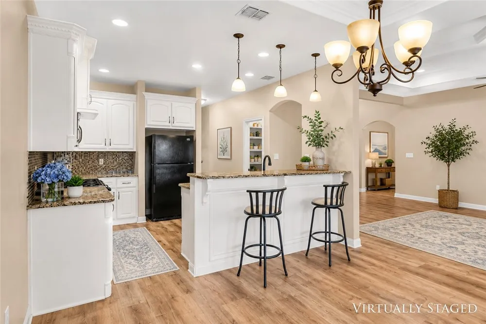 2742 Yeager Corpus Christi, TX 78410