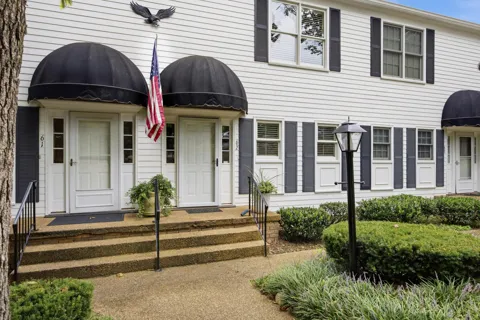728 Bacon Trail