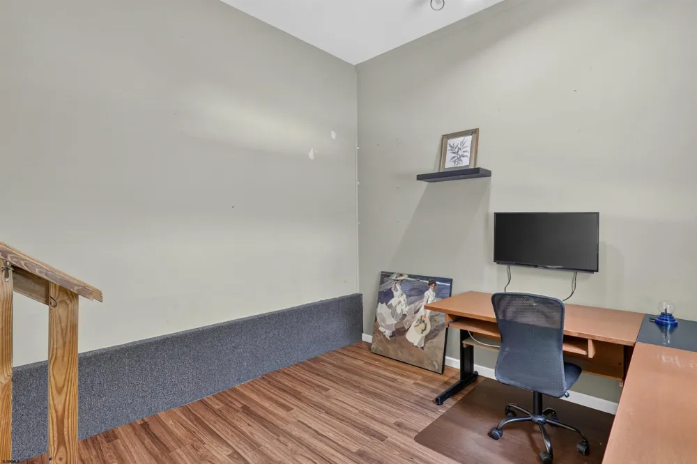 6191 Eagle Mays Landing, NJ 08330