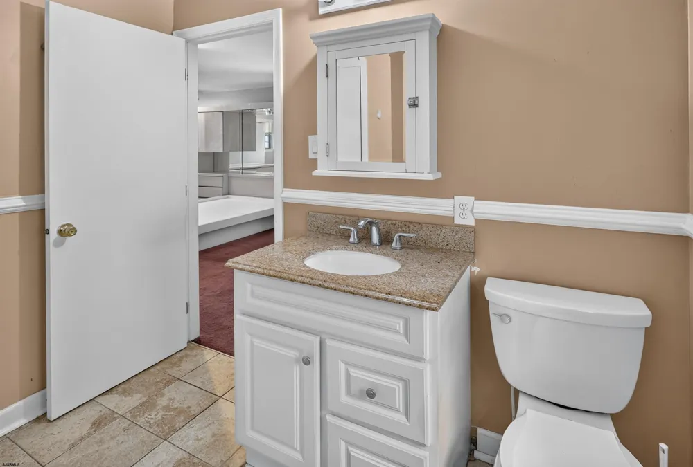 6191 Eagle Mays Landing, NJ 08330