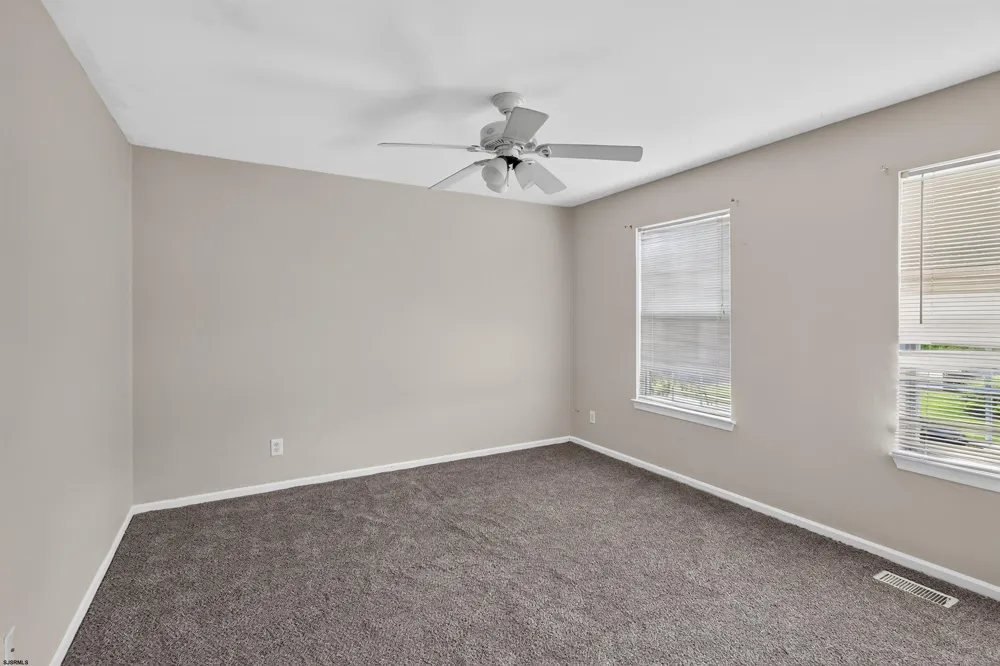 6191 Eagle Mays Landing, NJ 08330