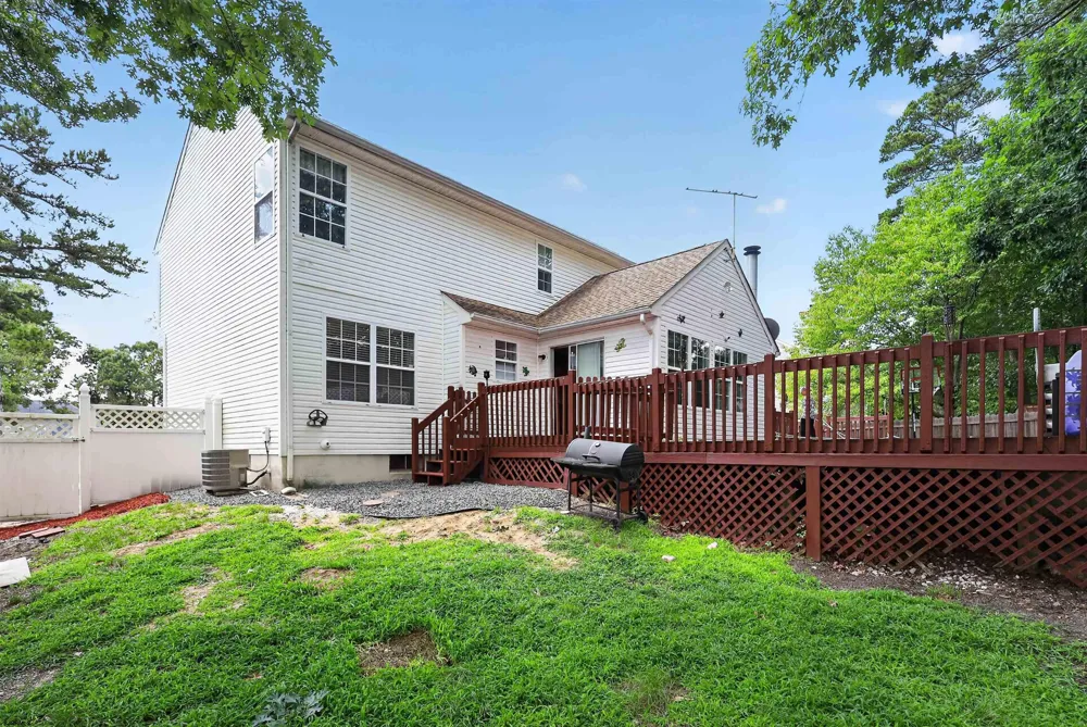 6191 Eagle Mays Landing, NJ 08330
